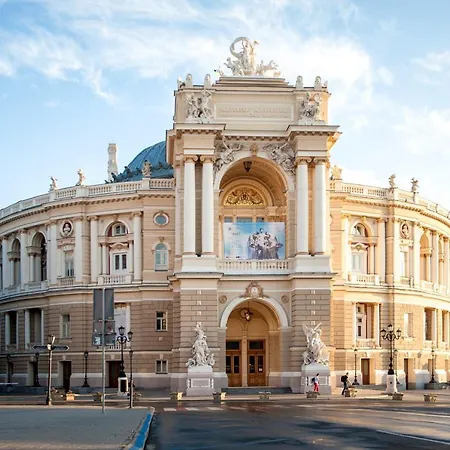 Alex Мініготель Одеса